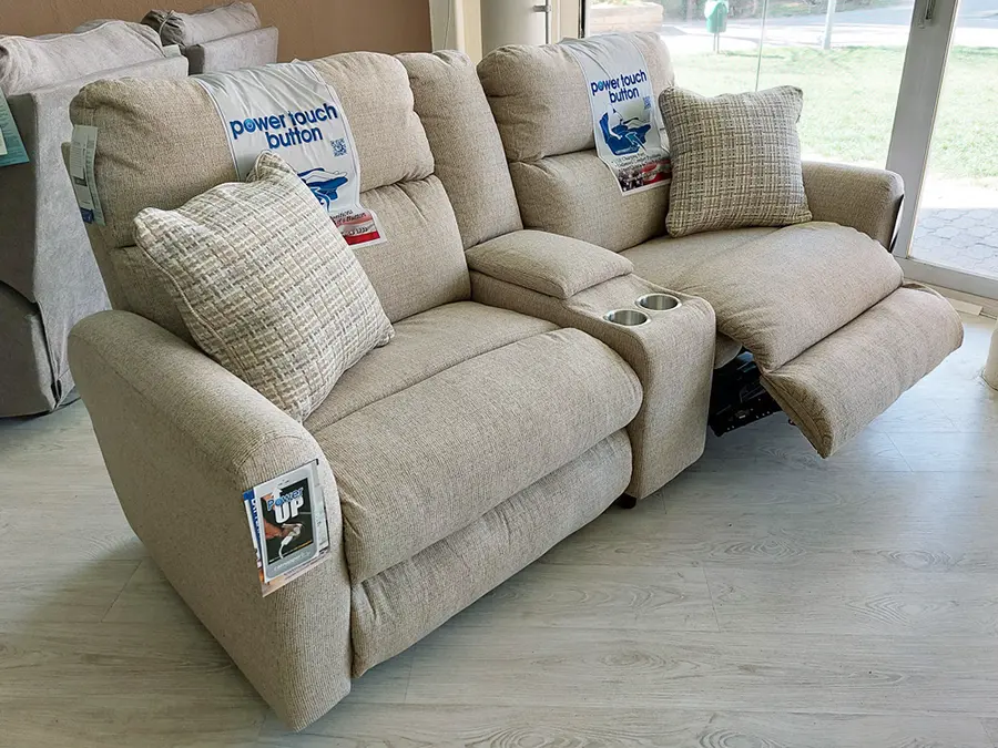 Moduláris relax ülőgarnitúra elemeiből összeállított szerelhető mozis kanapé