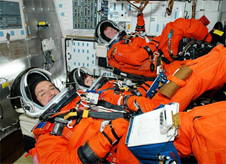 Relax fotel üléspozícióban az amerikai űrhajósok