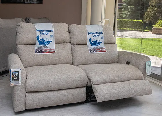 Relax kanapé választás: ismerje meg a 2 személyes relax kanapé előnyös tulajdonságait!